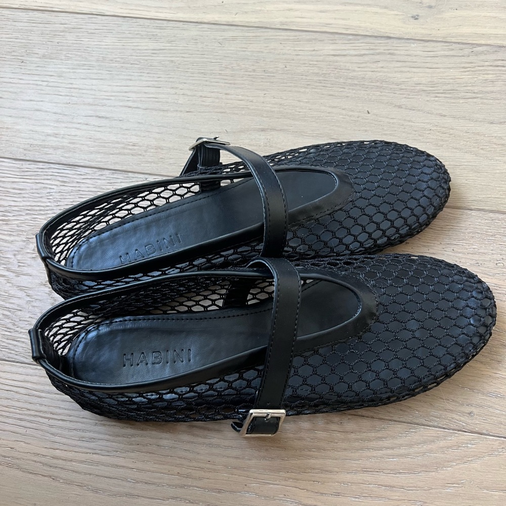 Source Unknown Mesh Flats - size 9